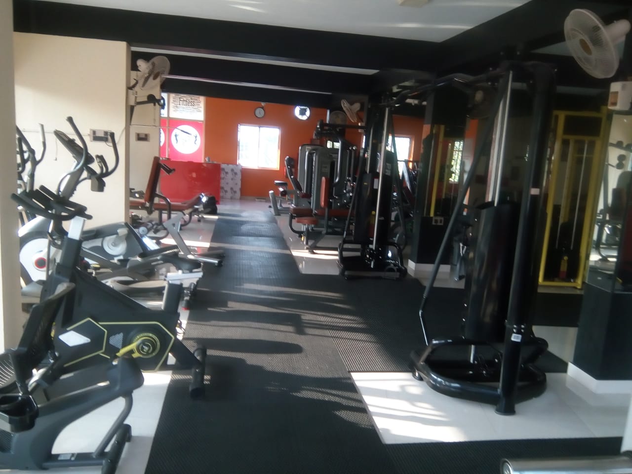 Exercise Equipment in Trivandrum, elliptical machine in Trivandrum, Treadmills, Online Fitness Equipment, Home Fitness Equipment